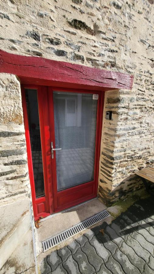 Gîte - Et à côté coule une rivière Josselin Exterior foto