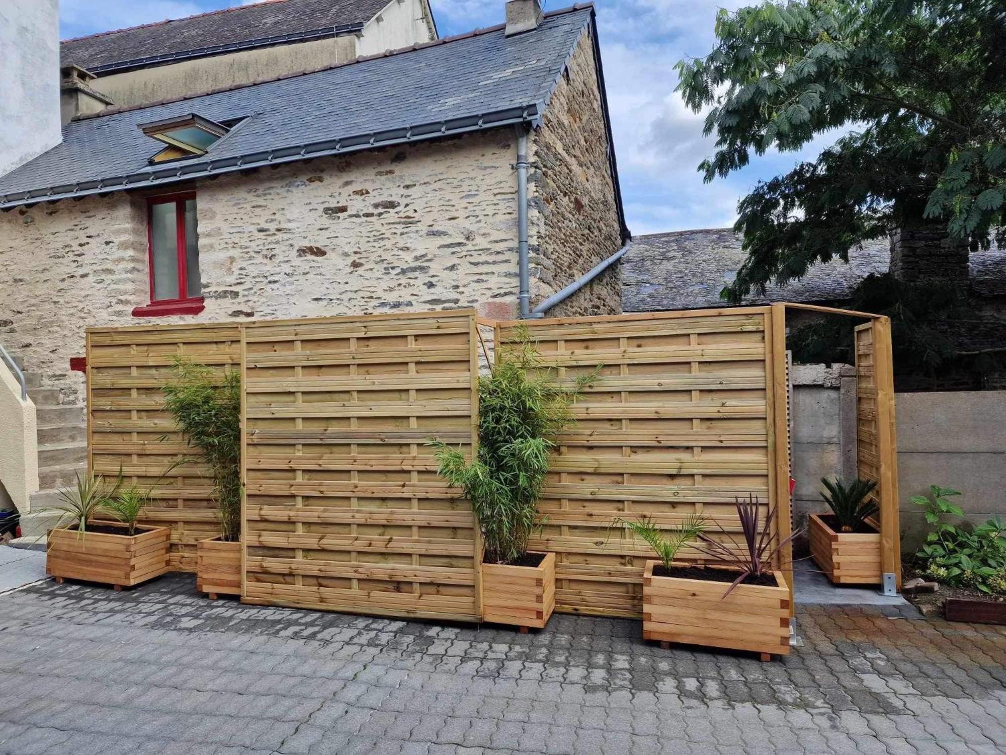 Gîte - Et à côté coule une rivière Josselin Exterior foto
