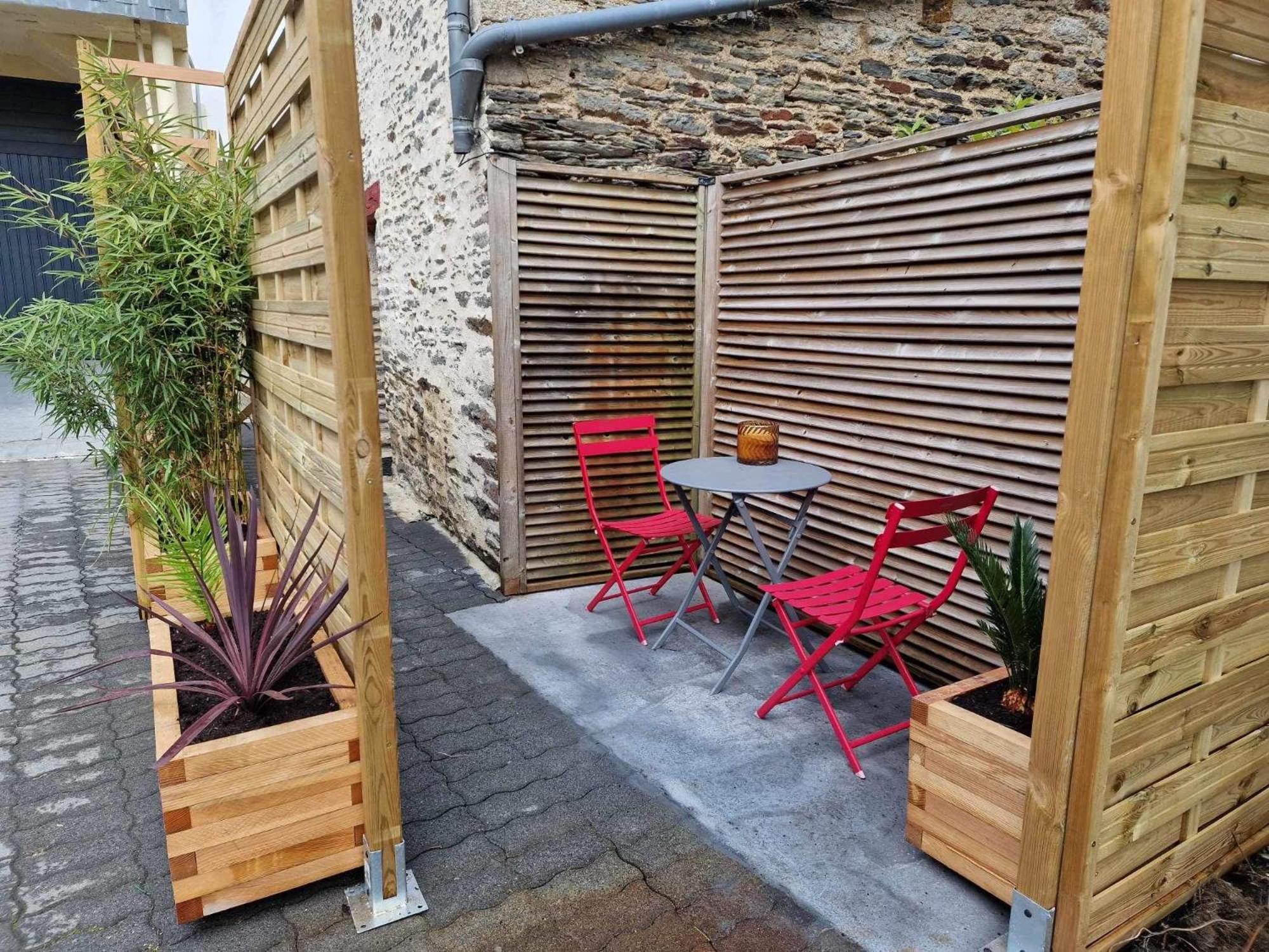 Gîte - Et à côté coule une rivière Josselin Exterior foto